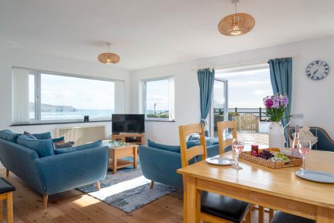 Rockpool living area